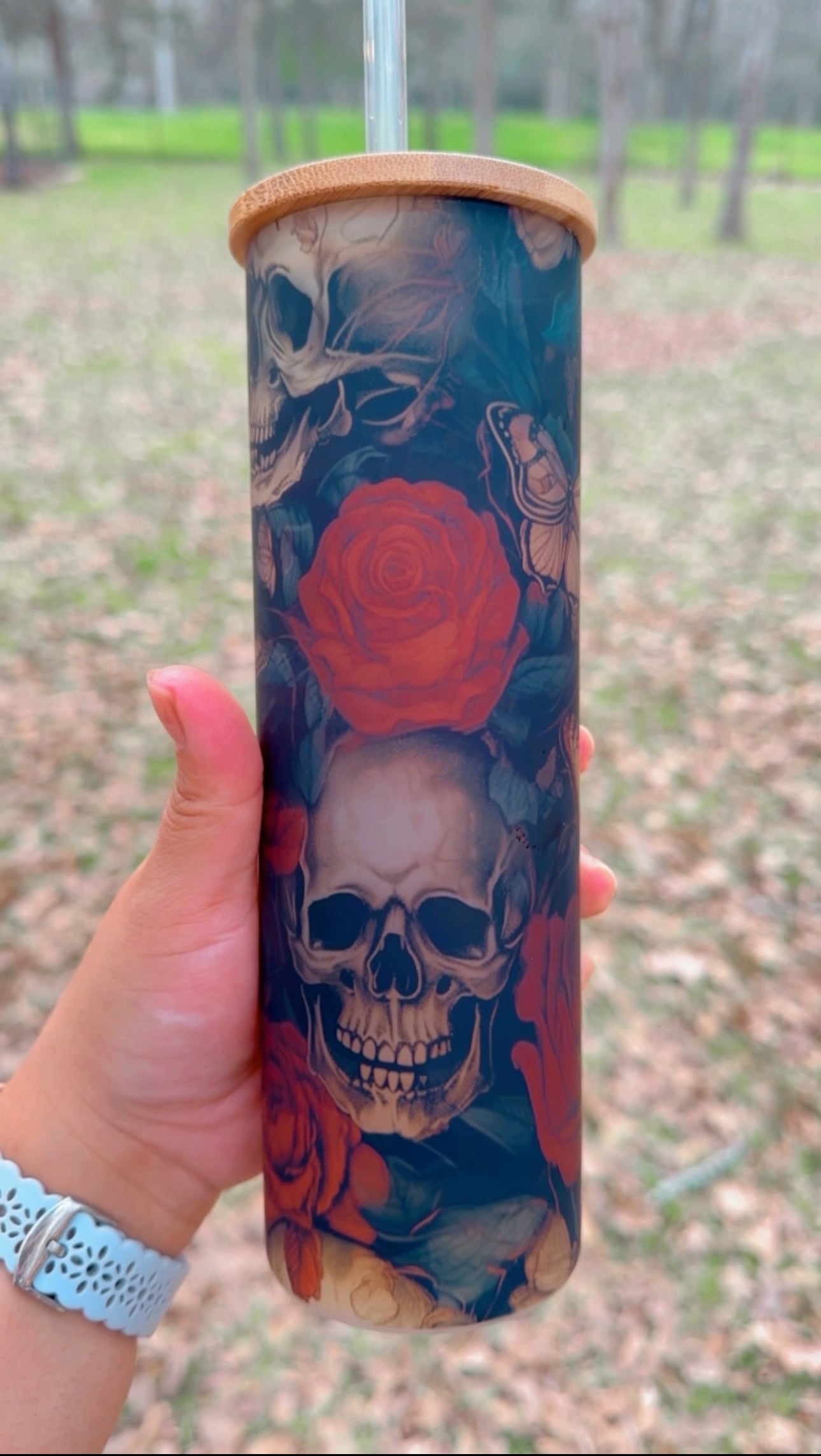 Skull Roses Glass Tumbler